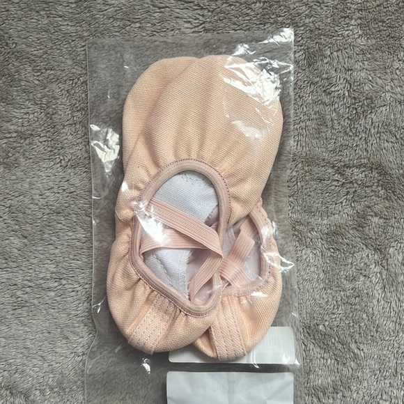 ‼️NWT - Kids Ballet Flat Shoes - Picture 1 of 3